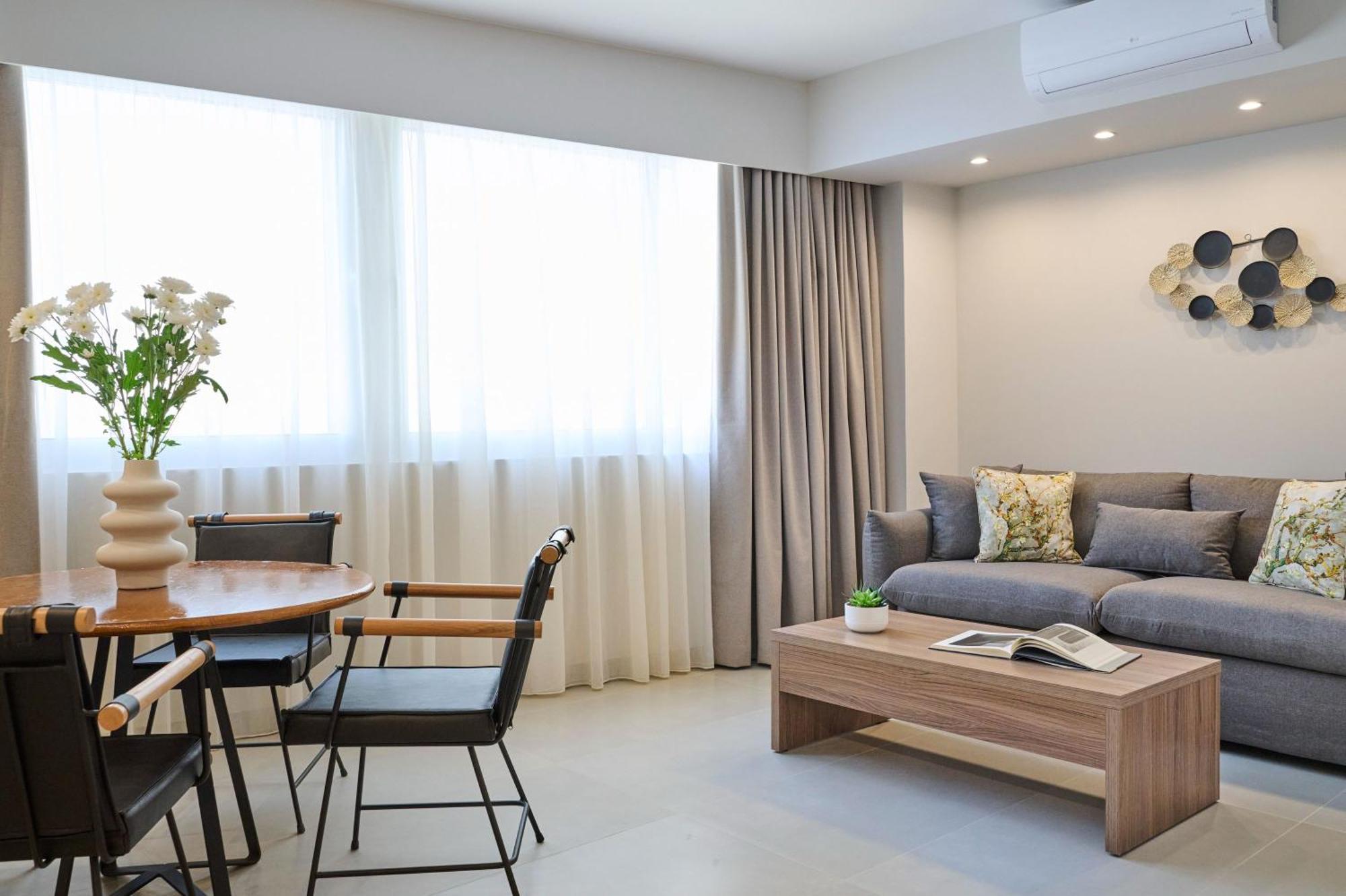 Acropolis Muses - Downtown Luxury Apartments 아테네 외부 사진
