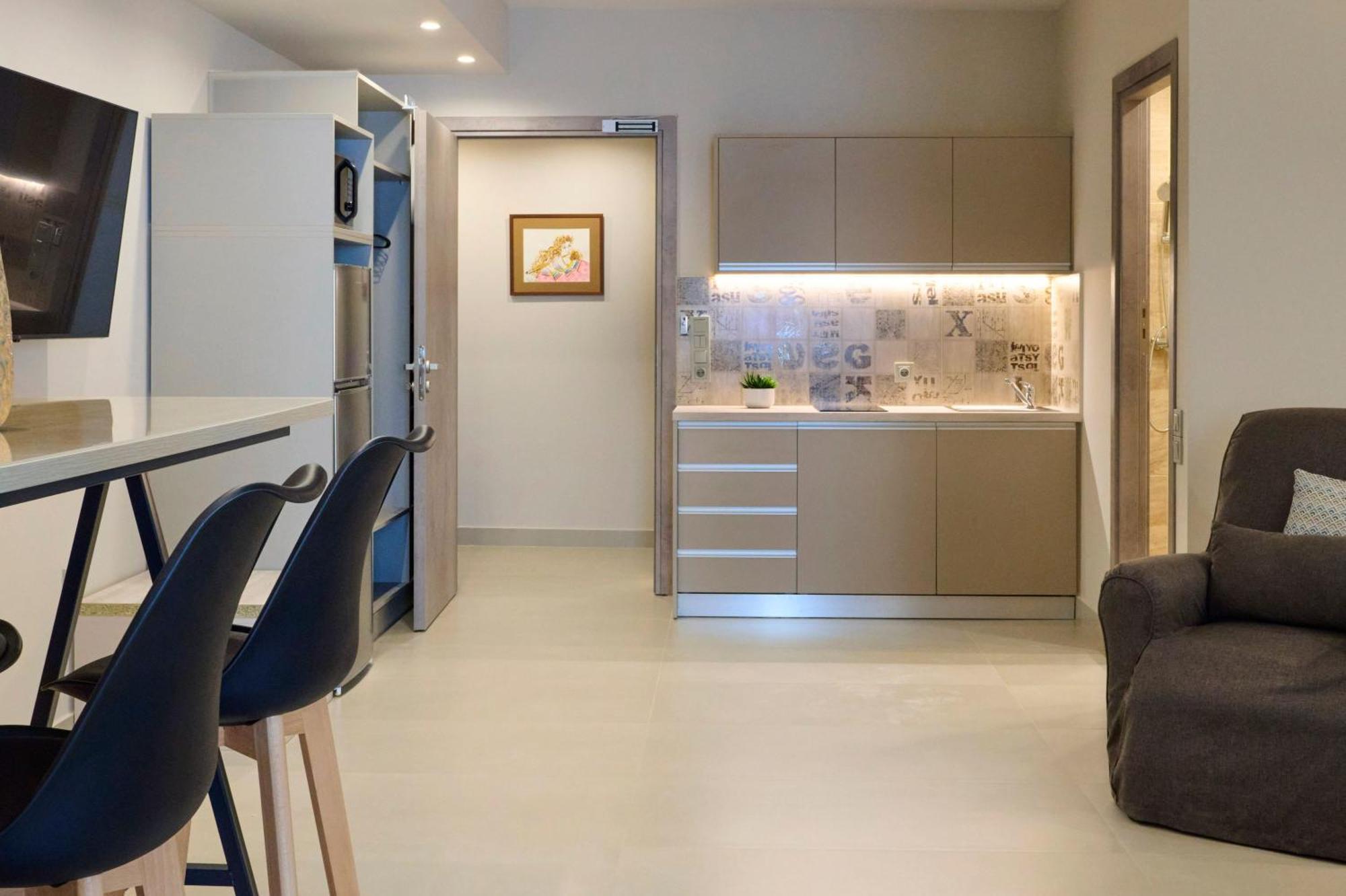Acropolis Muses - Downtown Luxury Apartments 아테네 외부 사진